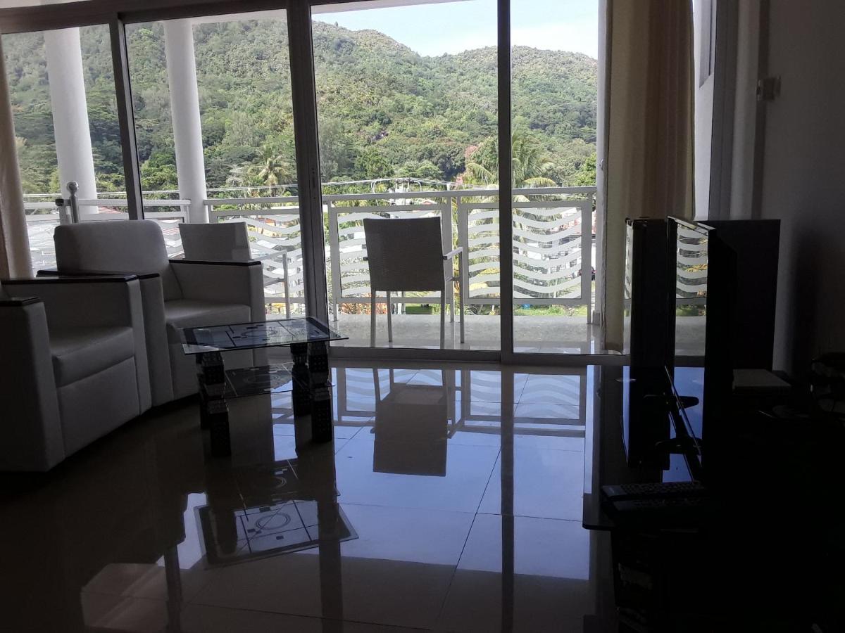 Diamond Plaza Hotel Grand Anse  ภายนอก รูปภาพ