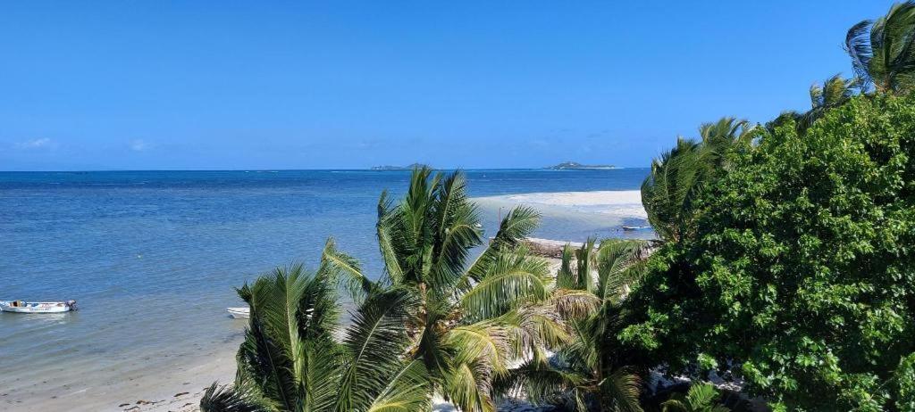 Diamond Plaza Hotel Grand Anse  ภายนอก รูปภาพ